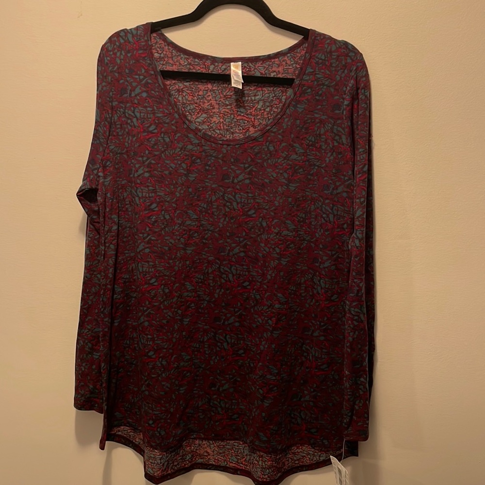 LuLaRoe Lynnae top